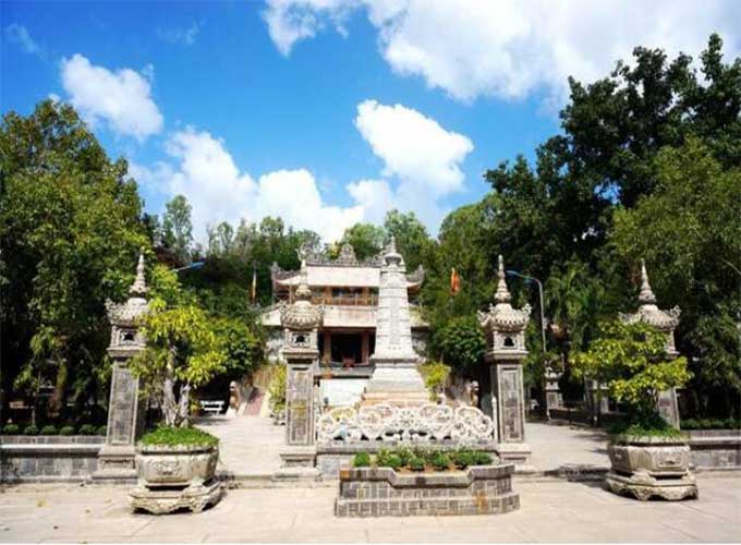 龍山(shān)寺 龍山(shān)寺