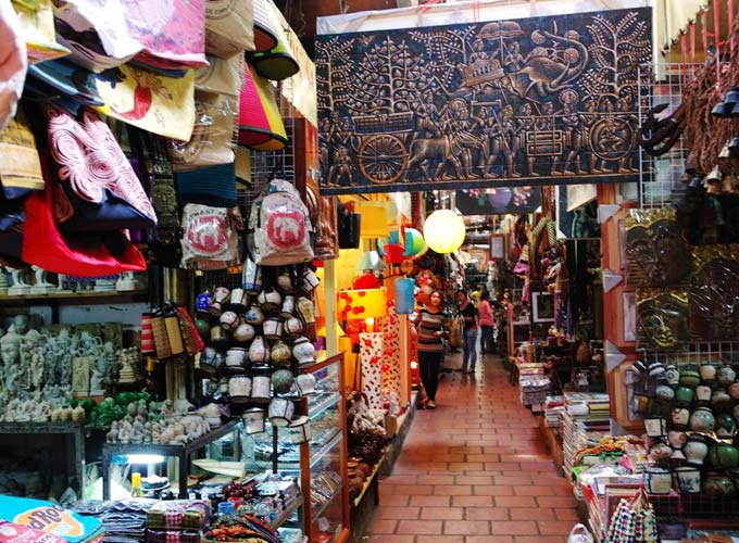 金邊中(zhong)央市(shi)場(chang) 金邊中(zhong)央市(shi)場(chang)