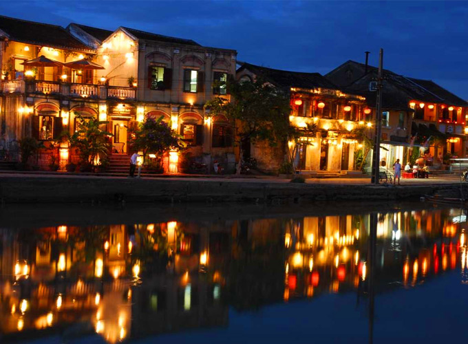 會安(an)古(gu)城(cheng)夜景 會安(an)古(gu)城(cheng)夜景